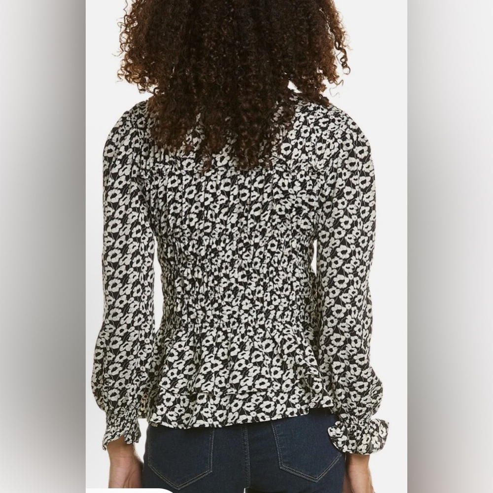 Gracia Monochrome Floral Blouse NWT Size Small - Picture 2 of 8